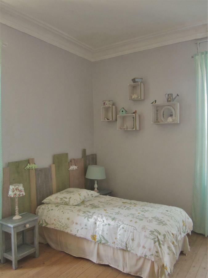 Bazoges-en-Paillers Le Manoir "Aux Douves" Bed & Breakfast エクステリア 写真